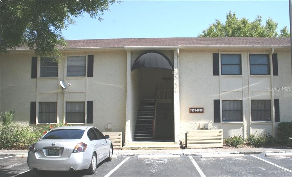 7639 DOLONITA DRIVE UNIT 7639 TAMPA, FL 33615