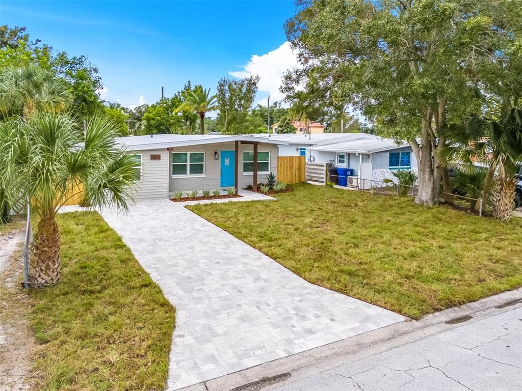 6944 40TH AVENUE N ST PETERSBURG, FL 33709