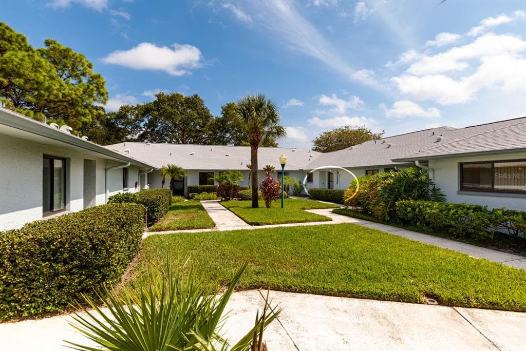 2753 COUNTRYSIDE BOULEVARD UNIT 106 CLEARWATER, FL 33761