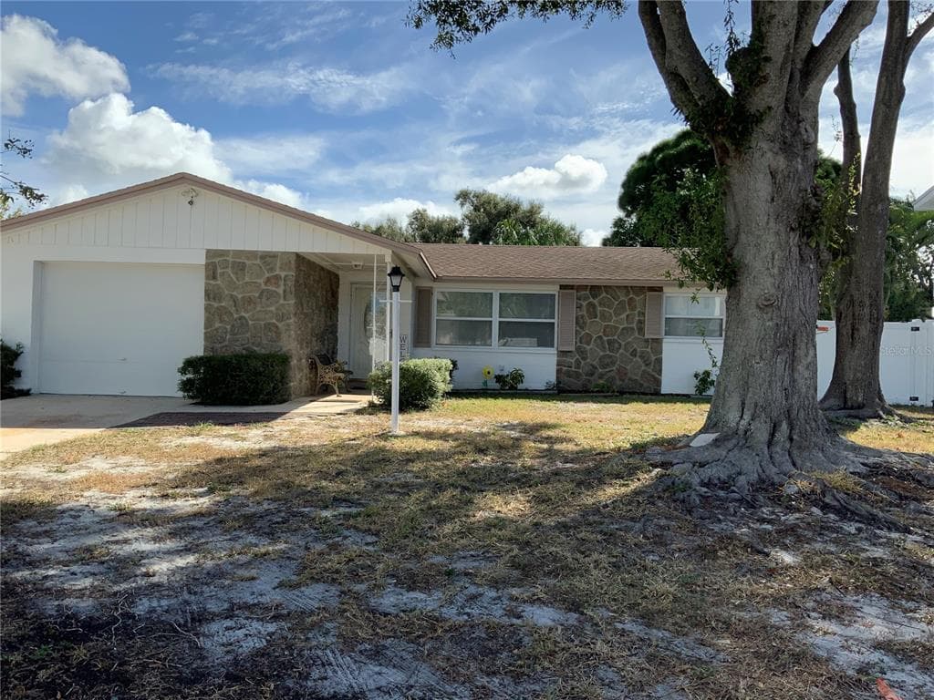 8029 123RD STREET SEMINOLE, FL 33772