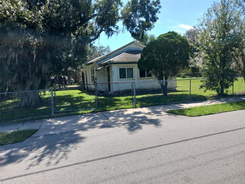 2743 FLETCHER AVENUE EATON PARK, FL 33840