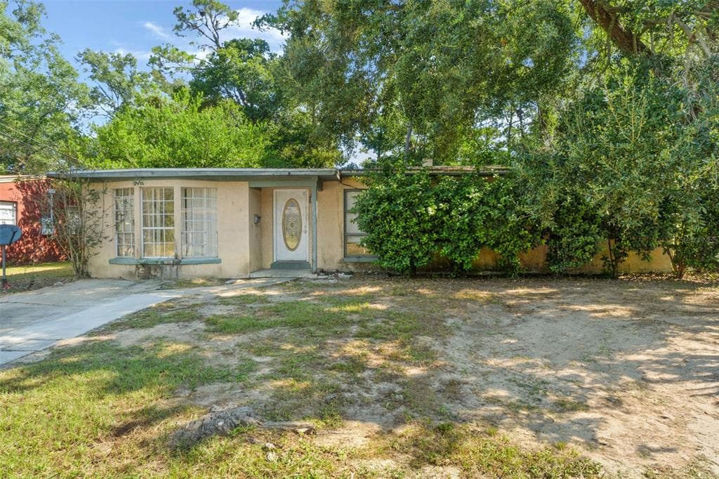 195 E HIGHLAND DRIVE PENSACOLA, FL 32503