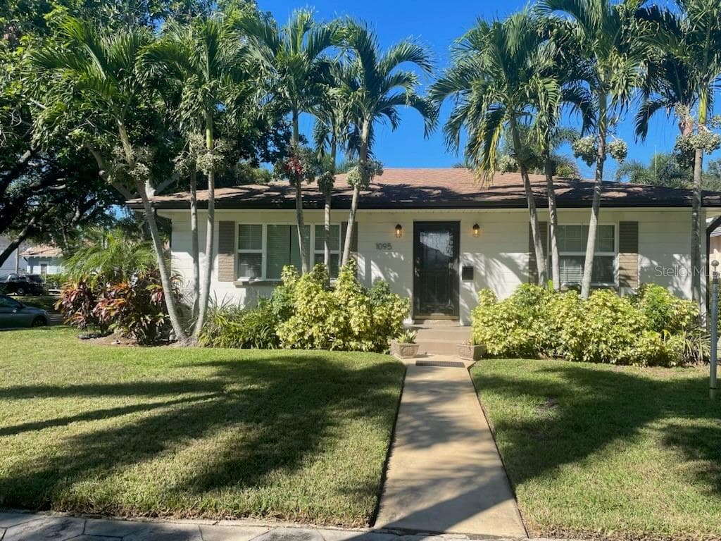 1095 16TH AVENUE N ST PETERSBURG, FL 33704