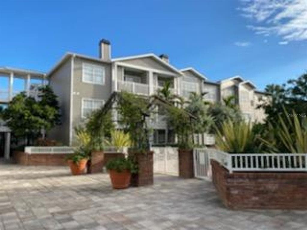 800 S DAKOTA AVENUE UNIT 304 TAMPA, FL 33606