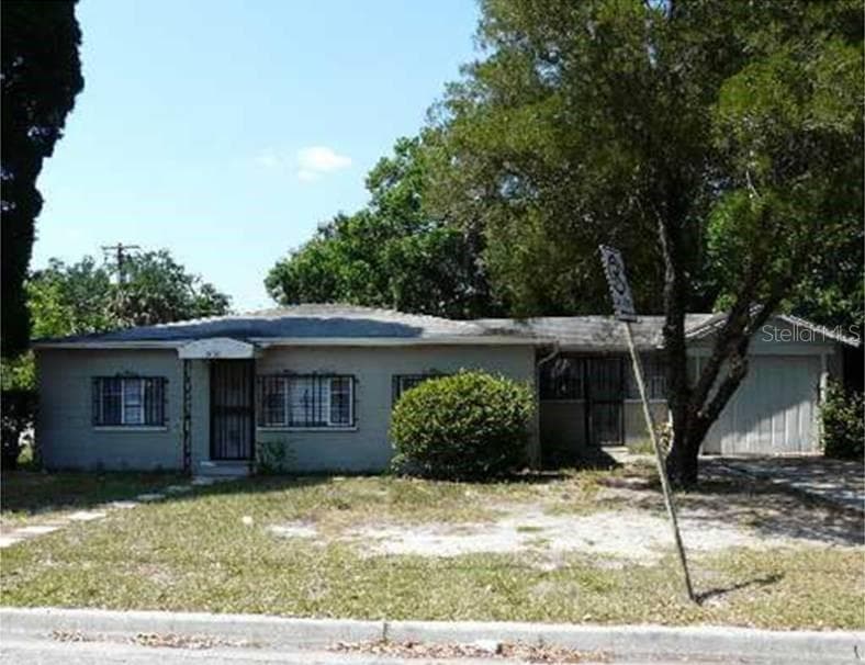 2002 E COMANCHE AVENUE TAMPA, FL 33610