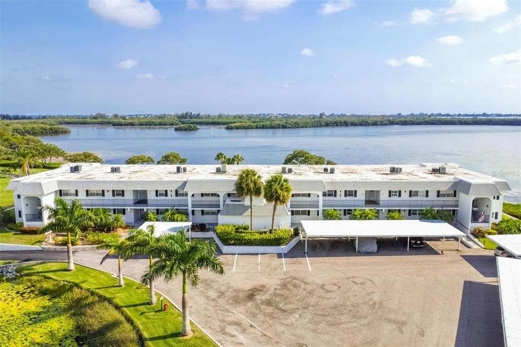 4783 INDEPENDENCE DRIVE UNIT 4783 BRADENTON, FL 34210