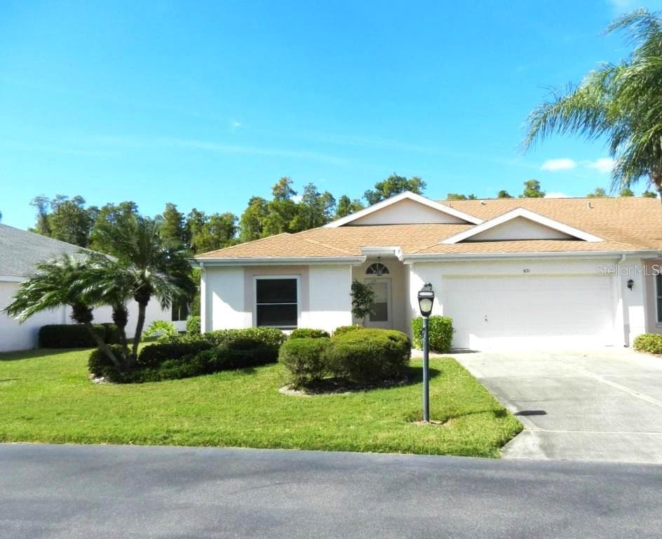 821 MANCHESTER WOODS DRIVE SUN CITY CENTER, FL 33573