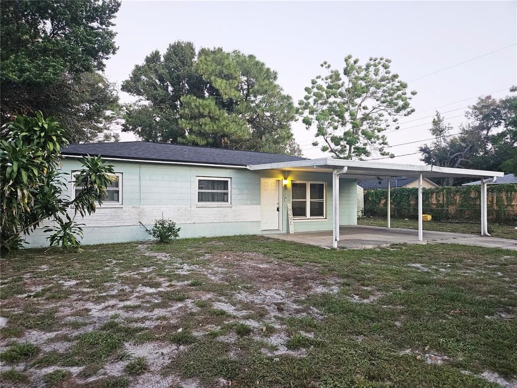 738 VENETIAN AVENUE