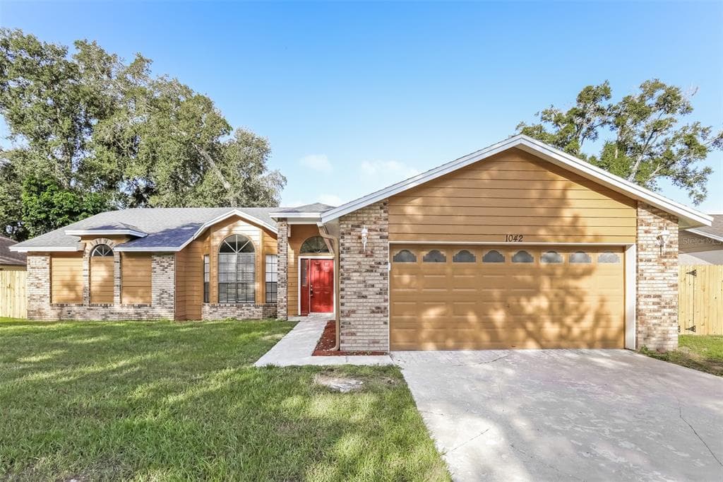 1042 GLENHARBOR CIRCLE WINTER GARDEN, FL 34787