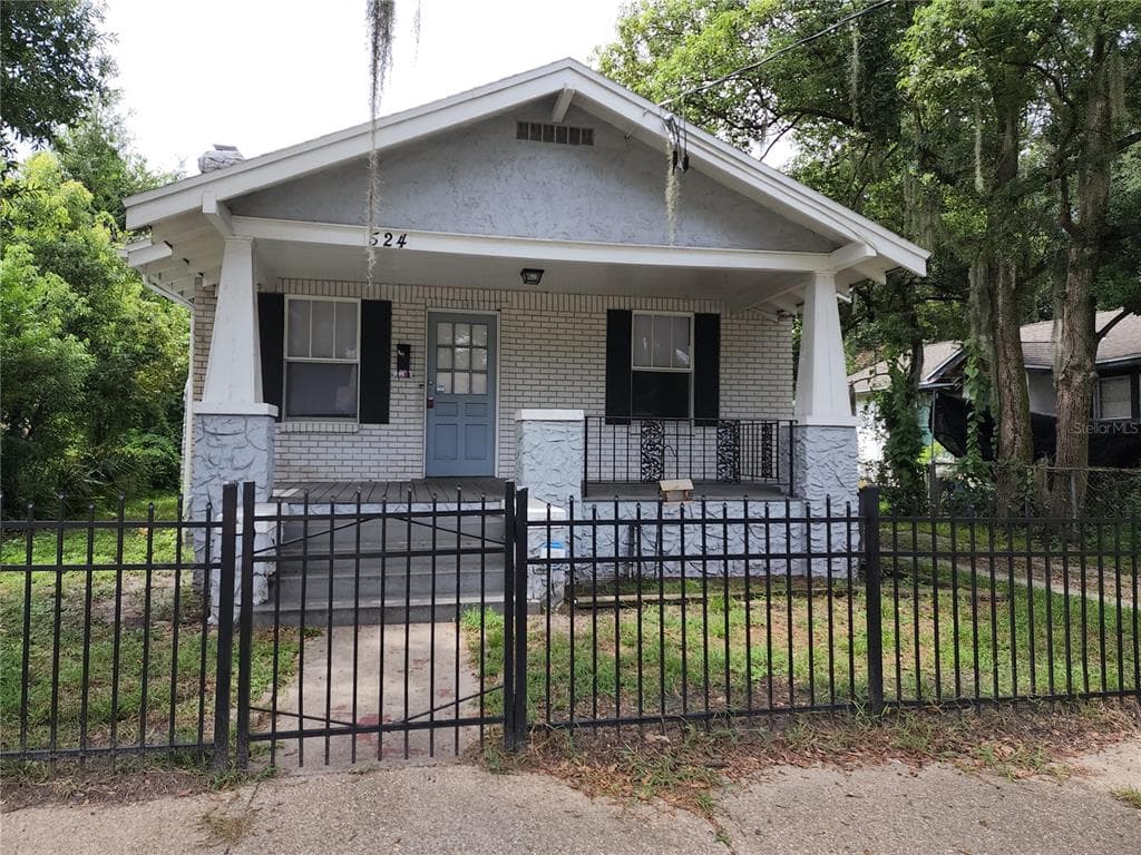 524 BASSWOOD STREET JACKSONVILLE, FL 32206