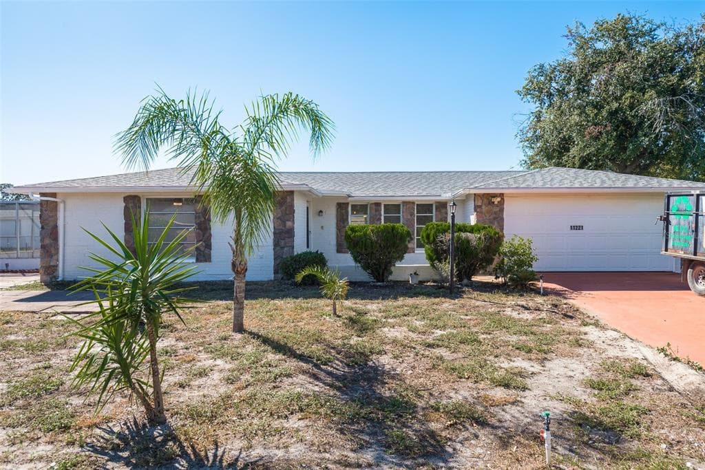11221 YELLOWWOOD LANE PORT RICHEY, FL 34668
