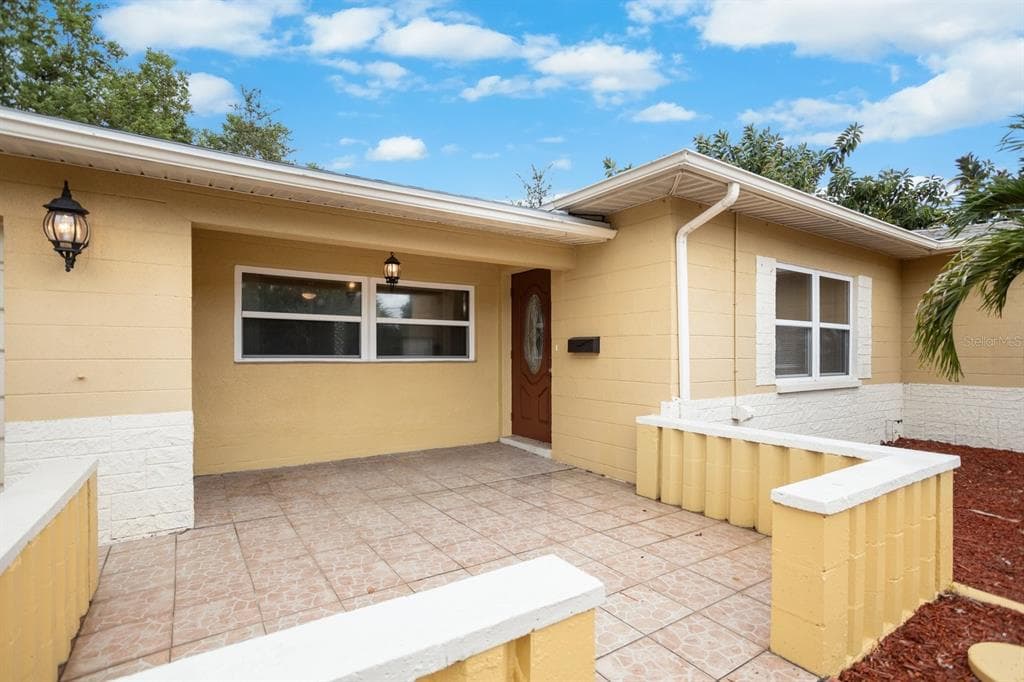 3663 22ND AVENUE N ST PETERSBURG, FL 33713