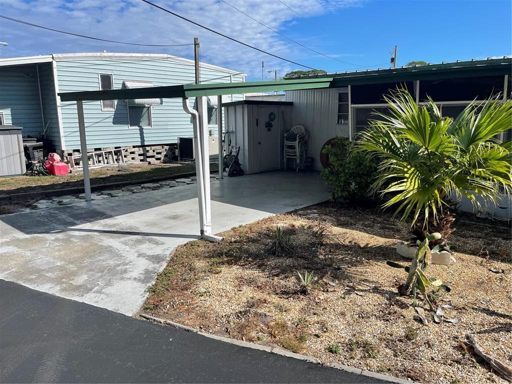 12674 SEMINOLE BOULEVARD UNIT S33 LARGO, FL 33778