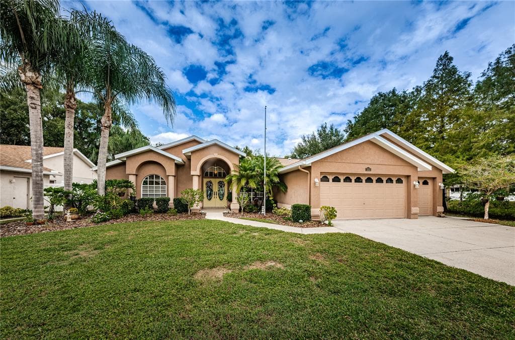3323 ELLINGTON WAY