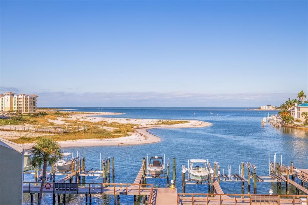 1100 PINELLAS BAYWAY S UNIT K4 TIERRA VERDE, FL 33715