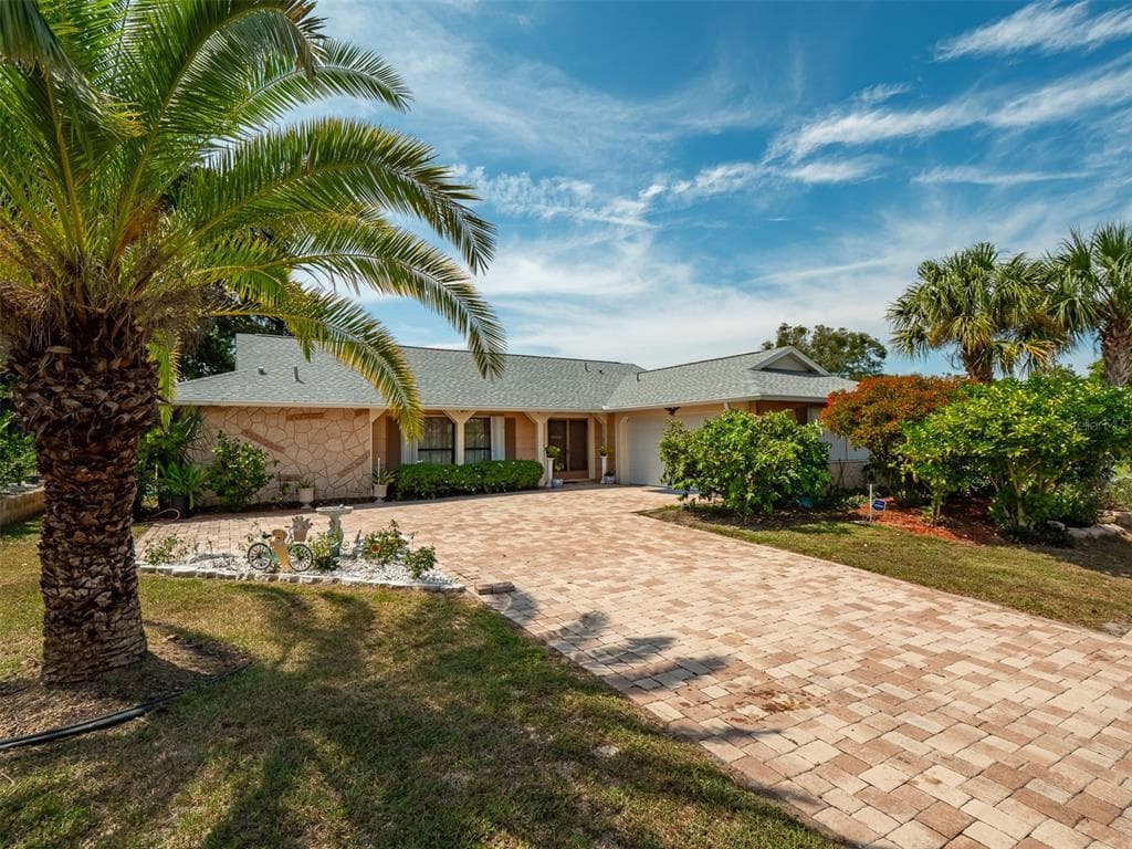 13507 SHADBERRY LANE HUDSON, FL 34667