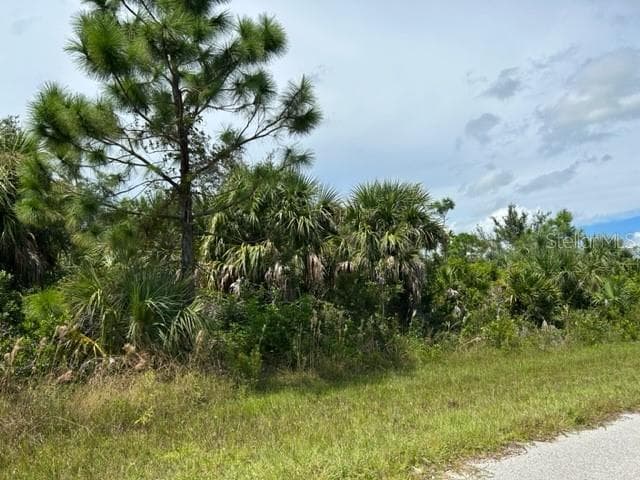 10027 HACKENSACK STREET PORT CHARLOTTE, FL 33981