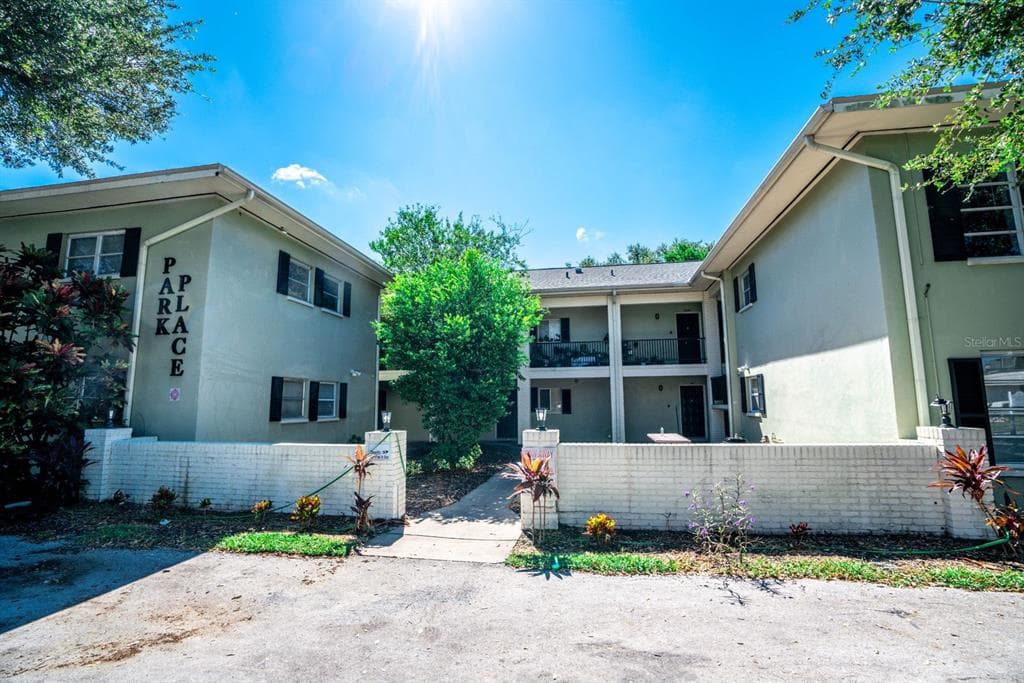 600 S BETTY LANE UNIT 5 CLEARWATER, FL 33756