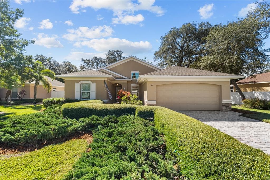 1574 RIVER COURT TARPON SPRINGS, FL 34689