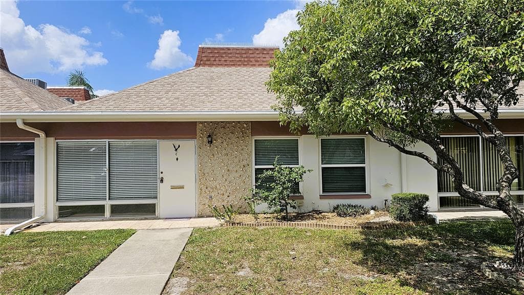 4330 TAHITIAN GARDENS CIRCLE UNIT C HOLIDAY, FL 34691