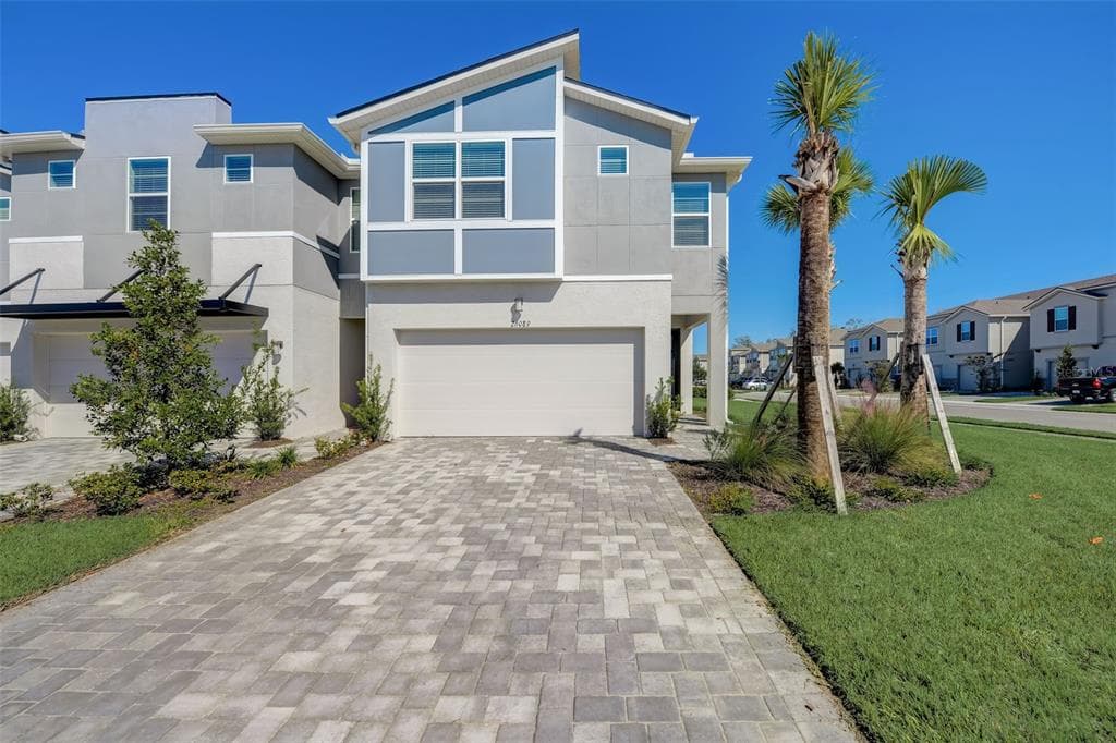 26089 WOVEN WICKER BEND LUTZ, FL 33559