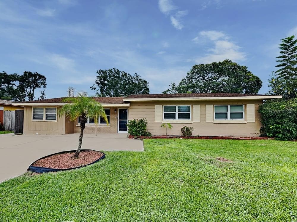 311 COUNTRY CLUB DRIVE OLDSMAR, FL 34677