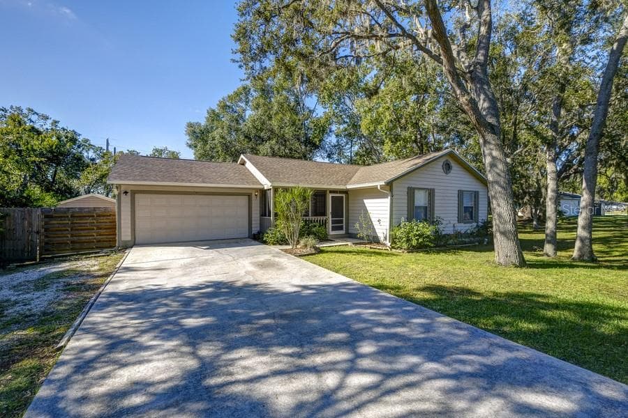 2441 HUFFTON CIRCLE SARASOTA, FL 34235