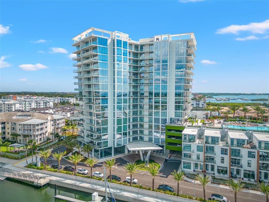 5120 MARINA WAY UNIT 12008 TAMPA, FL 33611