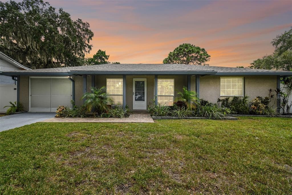 4812 ISTHMUS DRIVE NEW PORT RICHEY, FL 34652