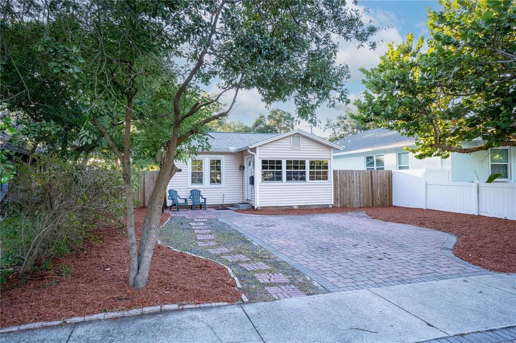 4034 18TH STREET N ST PETERSBURG, FL 33714