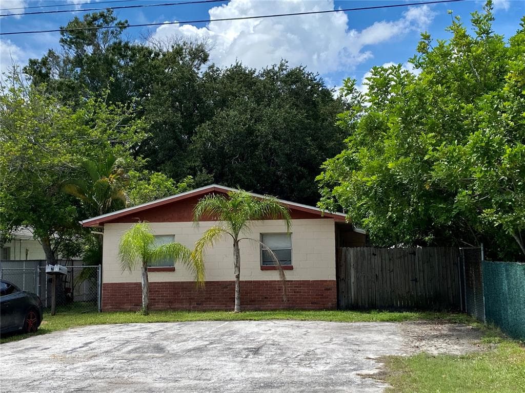 7470 34TH STREET N