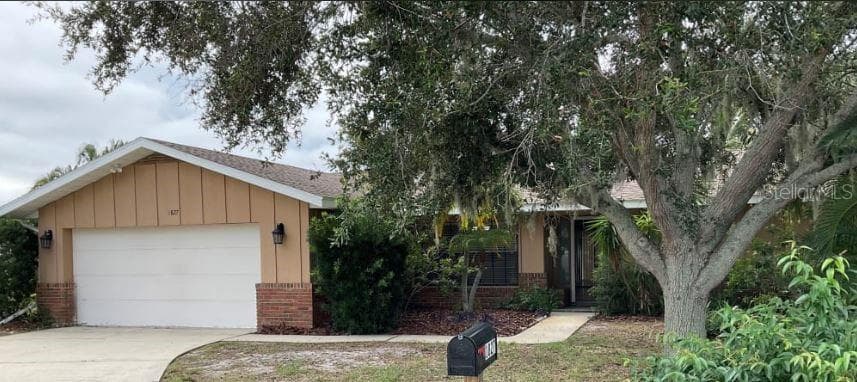 1827 76TH STREET W BRADENTON, FL 34209