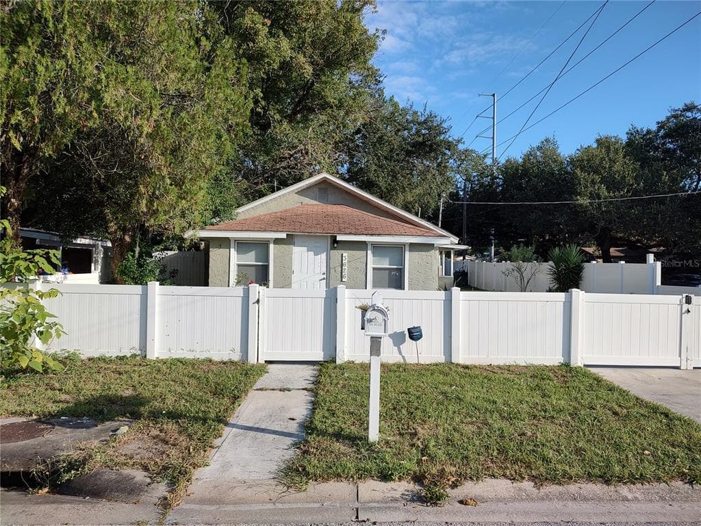 3626 E IDLEWILD AVENUE TAMPA, FL 33610