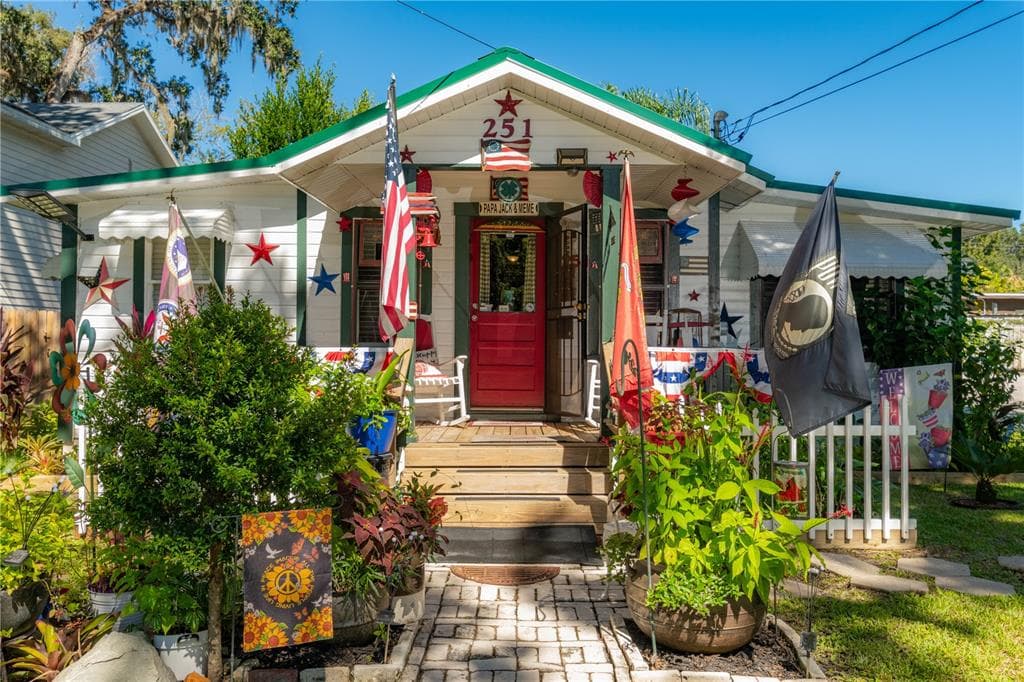 251 E LIBERTY STREET BROOKSVILLE, FL 34601