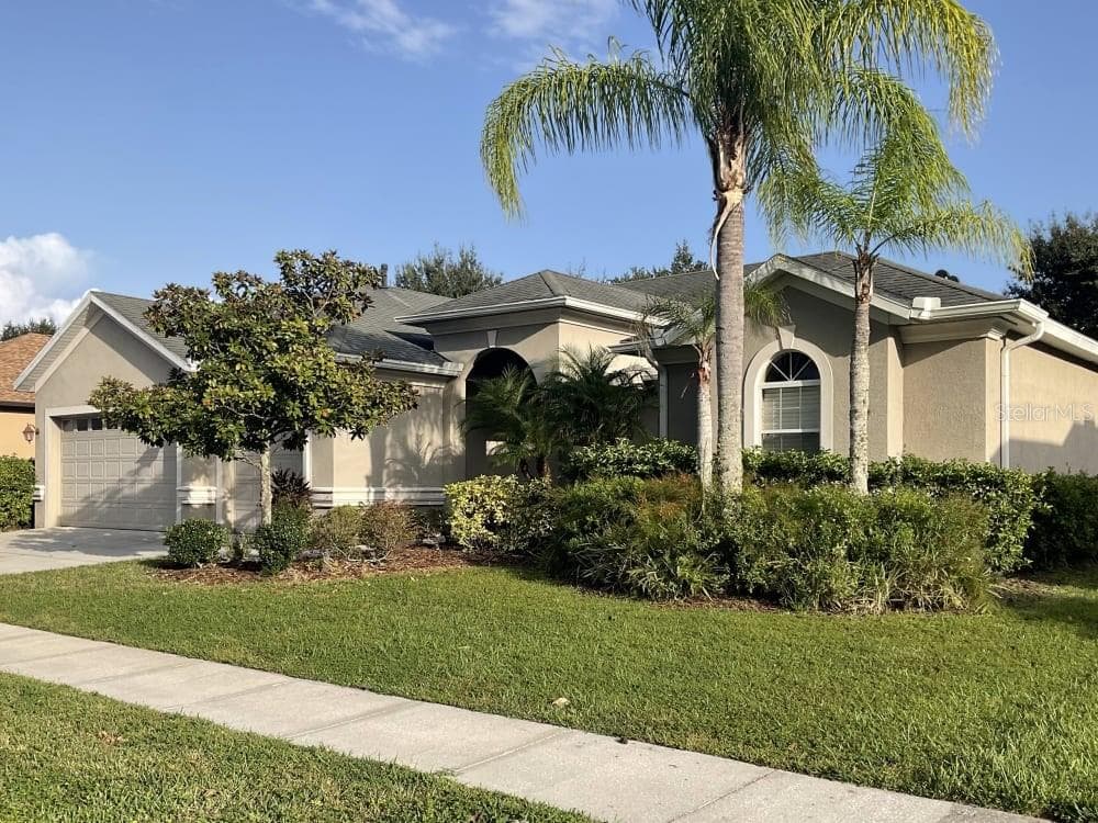 1422 BEACONSFIELD DRIVE