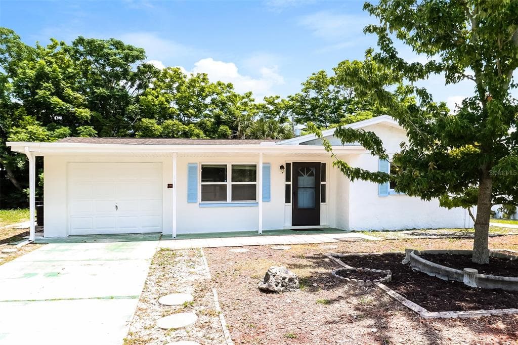 10828 PREMIER AVENUE PORT RICHEY, FL 34668