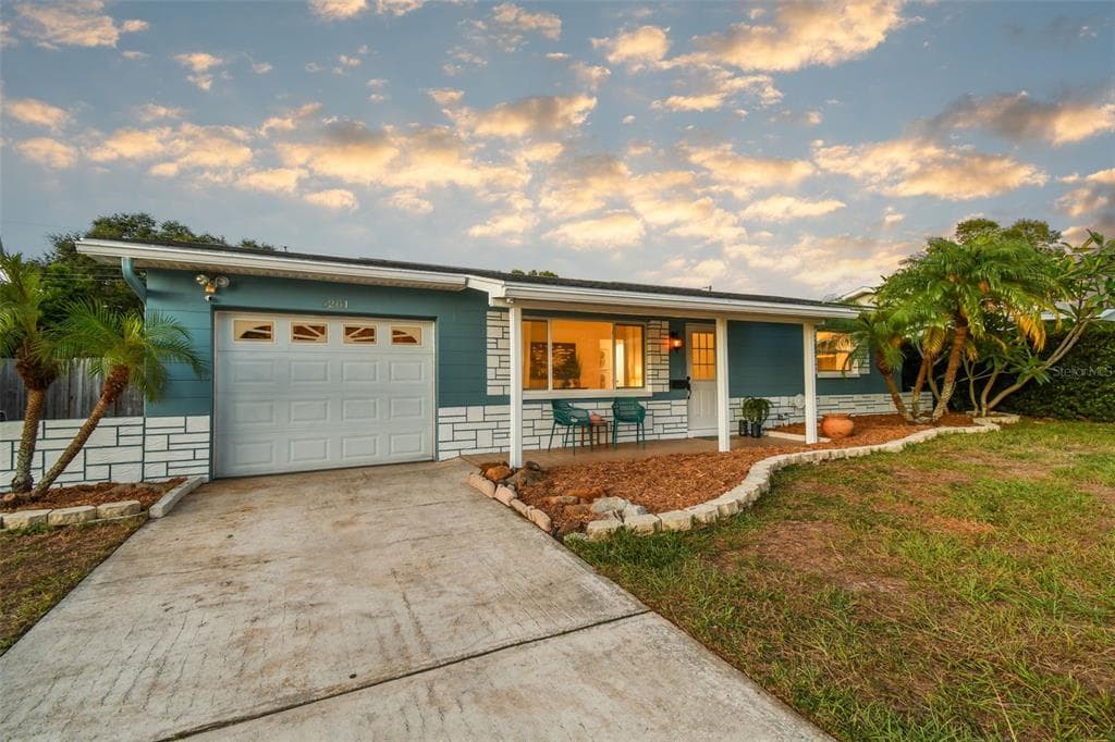 5261 27TH AVENUE N ST PETERSBURG, FL 33710