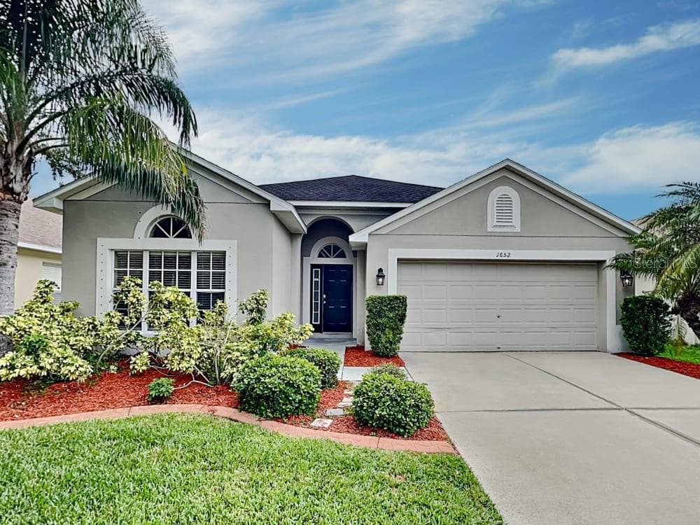 1652 BONITA BLUFF COURT RUSKIN, FL 33570
