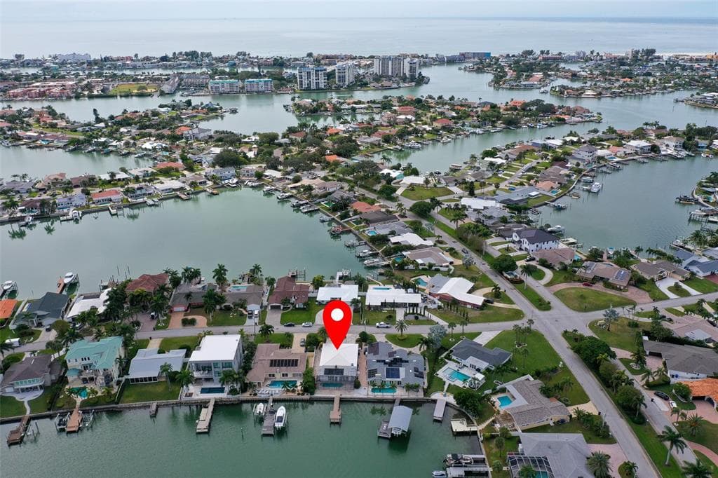 7885 10TH AVENUE S ST PETERSBURG, FL 33707