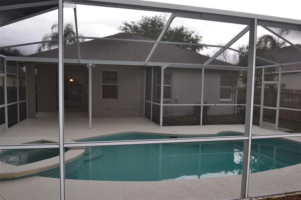 943 GRAND CANYON DRIVE VALRICO, FL 33594