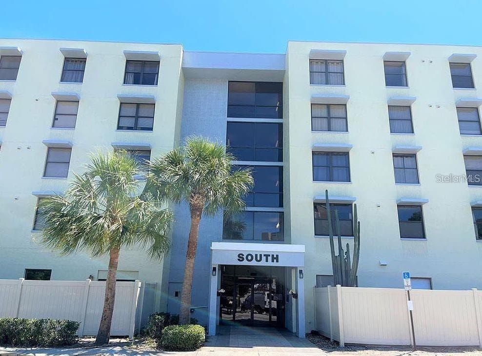 701 S MADISON AVENUE UNIT 516 CLEARWATER, FL 33756