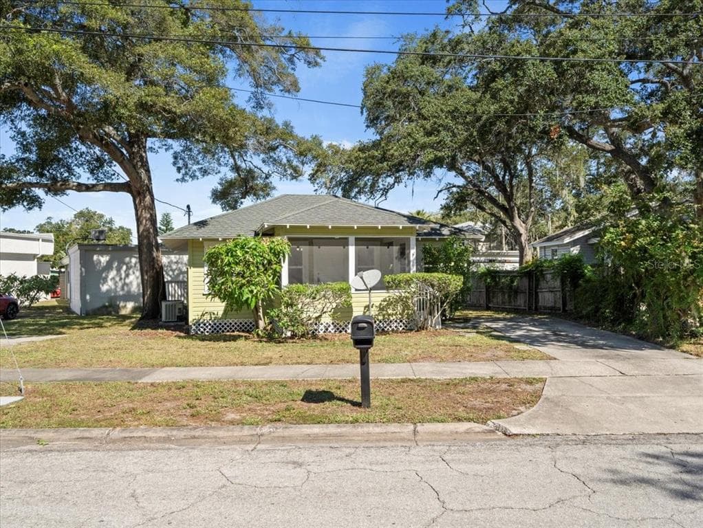 1160 GROVE STREET CLEARWATER, FL 33755