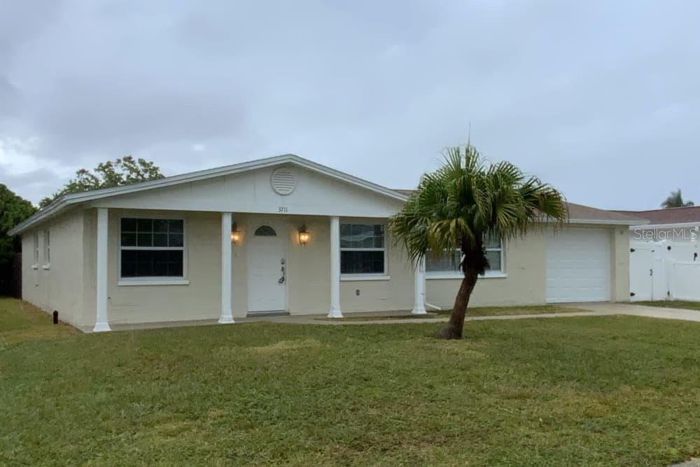 3711 CHERRYWOOD DRIVE HOLIDAY, FL 34691