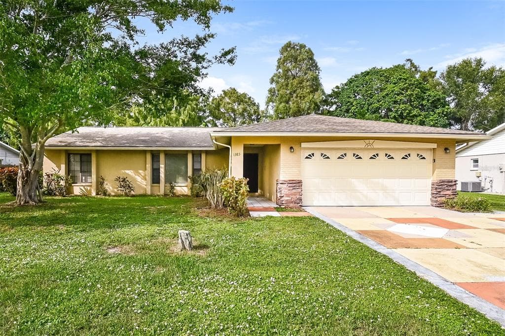 1385 GEORGETOWNE CIRCLE SARASOTA, FL 34232