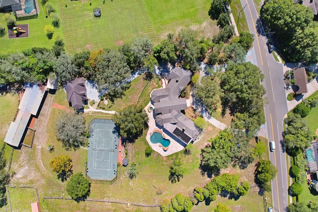 199 OLD EAST LAKE ROAD TARPON SPRINGS, FL 34688