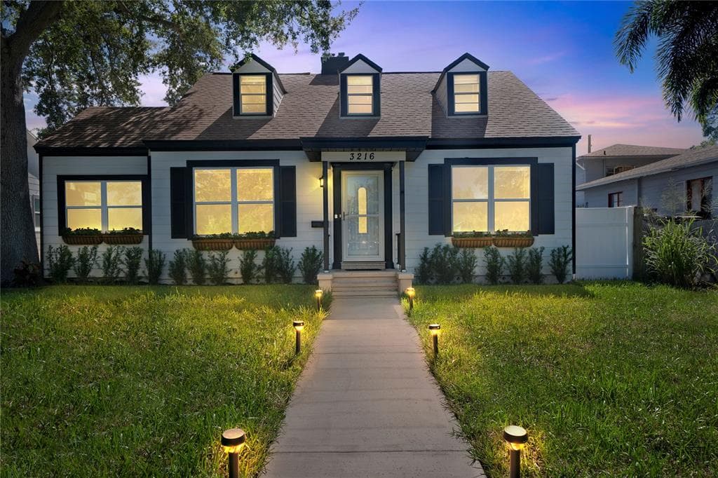 3216 7TH AVENUE N ST PETERSBURG, FL 33713