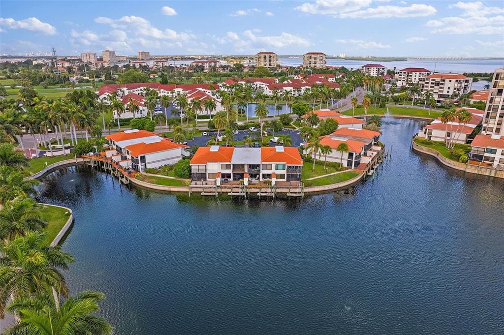 6277 BAHIA DEL MAR BOULEVARD UNIT 110 ST PETERSBURG, FL 33715