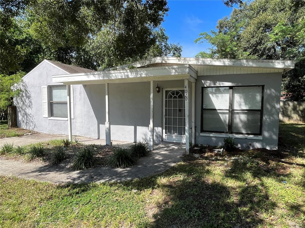 4020 MCLANE DRIVE TAMPA, FL 33610