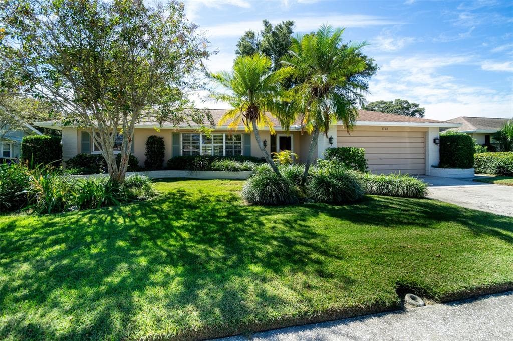 1725 STARLIGHT DRIVE CLEARWATER, FL 33755