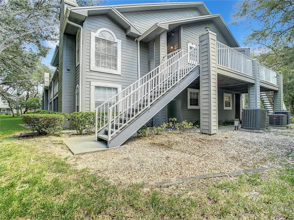 11808 SKYLAKE PLACE UNIT D TEMPLE TERRACE, FL 33617